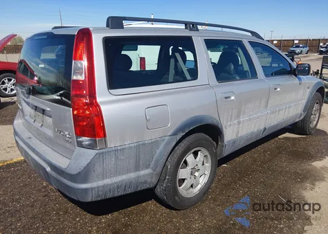 2001 Volvo V70 Xc z USA, uszkodzony, nr VIN YV1SZ58D011022590